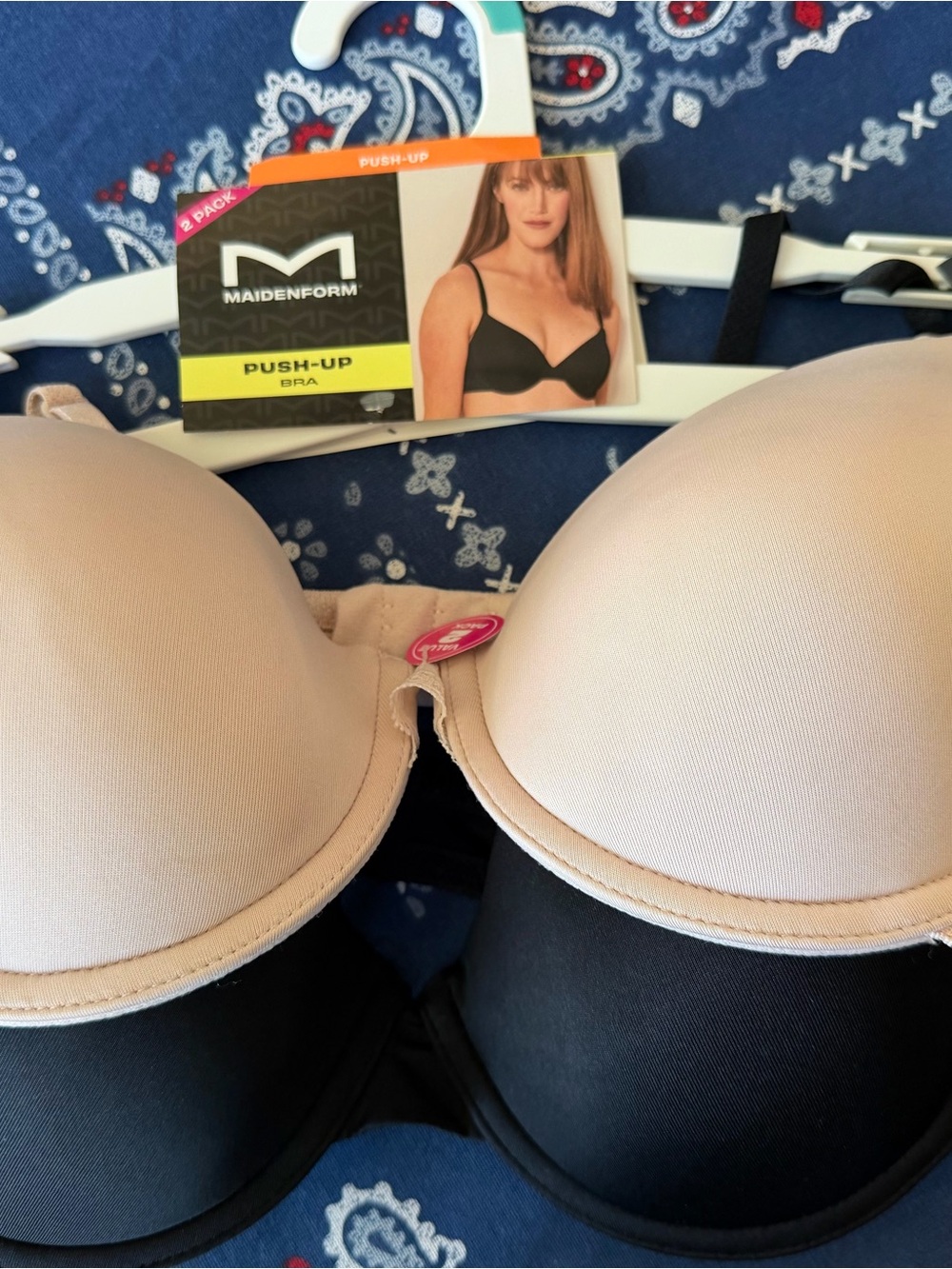 Maidenform 2-Pack Push-Up Bras in Black & Nude